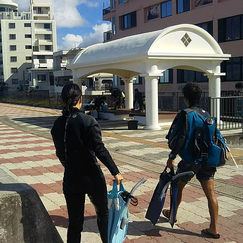 �V���m�[�P�����O���I���ċx�e�Ɍ������ʐ^