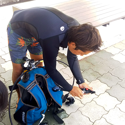 �����z�[�X���p���[�C���t���[�^�[�ɐڑ����邱�Ƃ�������Ă���ʐ^